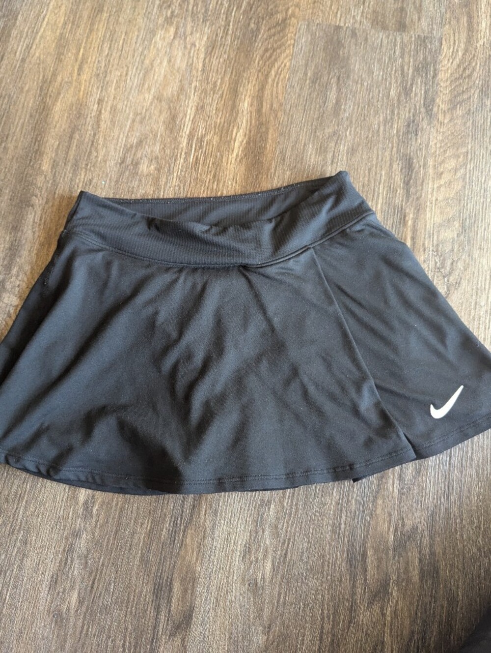 Nike Black Women’s Athletic Skort with Swoosh Small